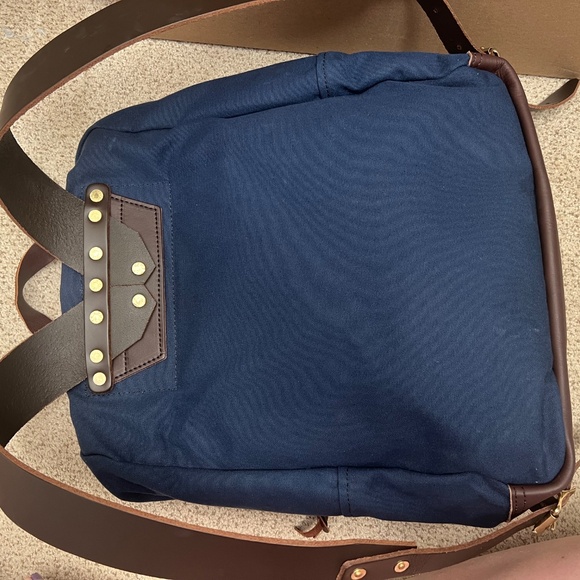 Duluth Pack Deluxe Laptop Backpack - Picture 2 of 6